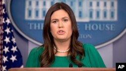 Juru bicara Gedung Putih, Sarah Sanders 