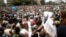 Ethiopians participating in anti-government demonstration in capital city Addis Ababa, June 2, 2013. (Marthe van der Wolfe/VOA)