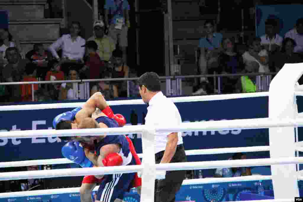 Kişilər arasında boks (Bakı Kristal Zalı)