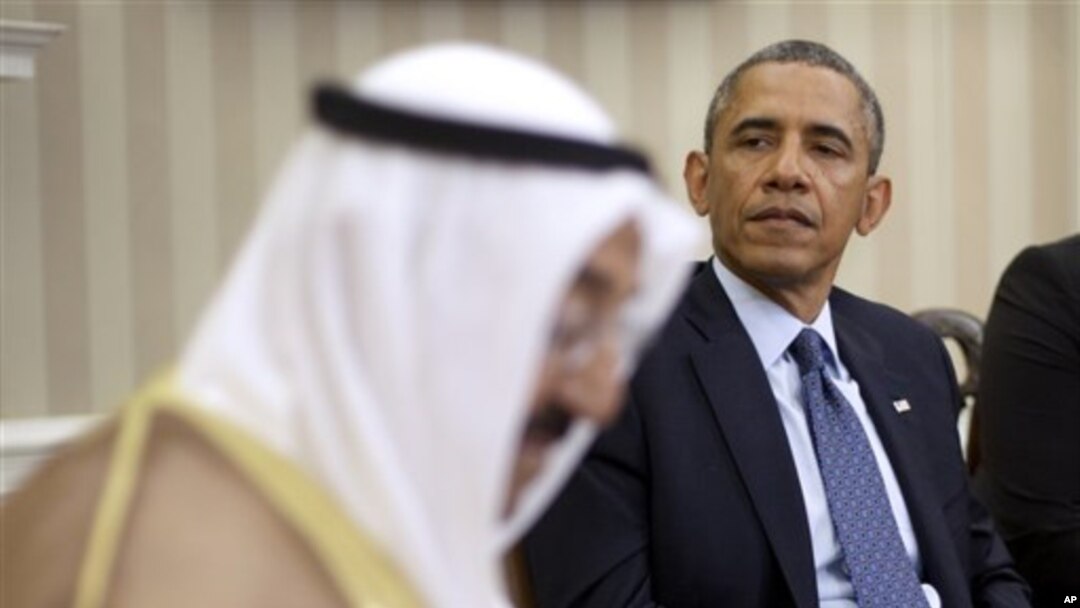 President Obama bertemu dengan emir Kuwait Sheik al Ahmad Jaber al-Sabah di Oval Office, Gedung Putih, Washington, 13/9/ 2013.