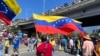 Venezolanos durante una convocatoria de la oposición el 9 de enero de 2025, un día antes de la juramentación del gobernante, Nicolás Maduro. 