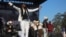 FILE: UWinky D ngesikhathi ekhankasela ukuba abatsha bebhalisele ukuvota. (S. Mhofu/VOA) 