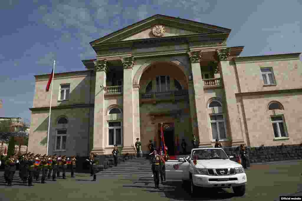 Սերժ Սարգսյանի երդմնակալության օրը, Երևան, 2013թ. ապրիլի 9