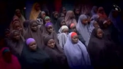 Video de Boko Haram muestra a chicas secuestradas