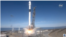 El satélite de observación oceánica Sentinel-6 Michael Freilich despegó en un cohete SpaceX Falcon 9 desde la Base de la Fuerza Aérea Vandenberg en California a las 9:17 a.m. PST (12:17 p.m. EST) el sábado 21 de noviembre de 2020. [Foto: NASA TV]