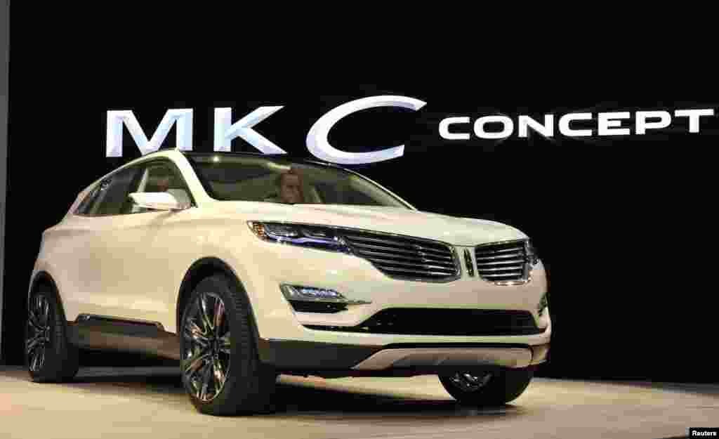 Lincoln MKC concept