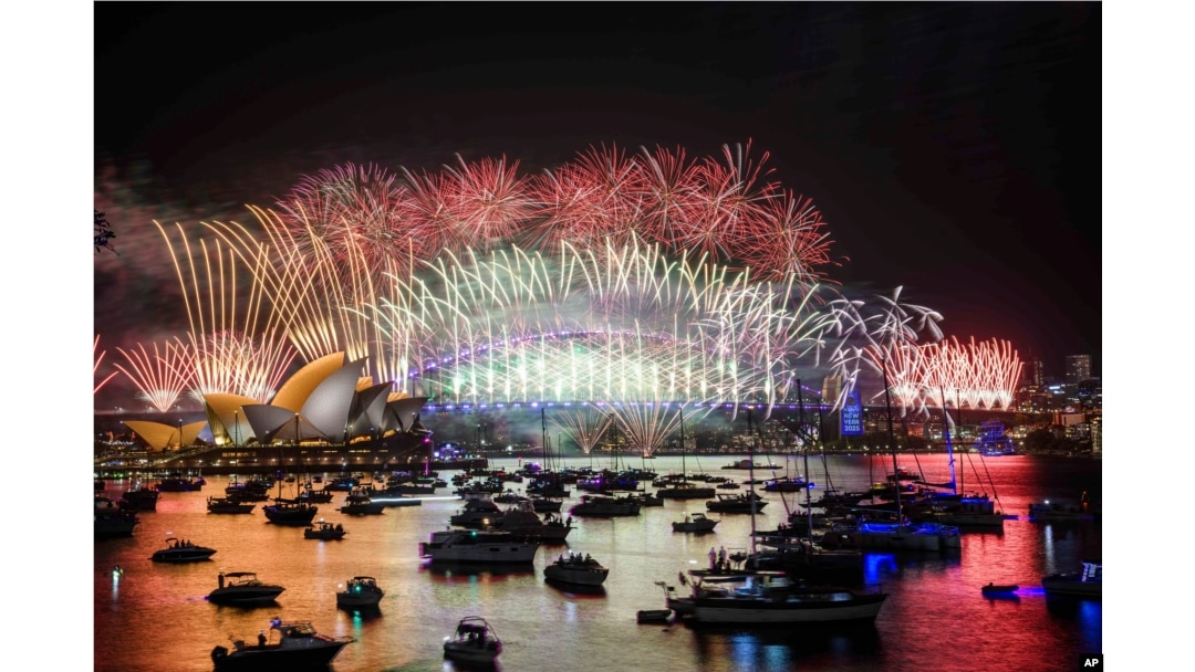 Ringing in 2025 - New Year's celebrations around the world