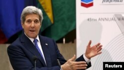 U.S. Secretary of State John Kerry delivers his remarks at the 45th annual Washington Conference on the Americas on "U.S. Policy in the Western Hemisphere" at the State Department in Washington, April 21, 2015. 