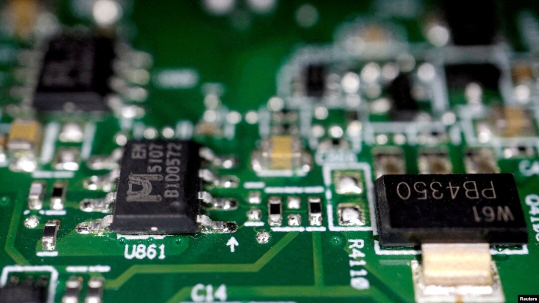 FILE PHOTO: US chips are 'no longer safe,' Chinese industry bodies say