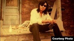 Rodriguez, a folk-rock troubadour from Detroit, cut a couple of albums in the 1970s which flopped in the US. What he didn't know was that his music became popular in South Africa.(Photo by Hal Wilson, Courtesy Sony Pictures Classics)