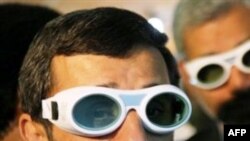 Ahmadinexhad: Irani është një “vend bërthamor”