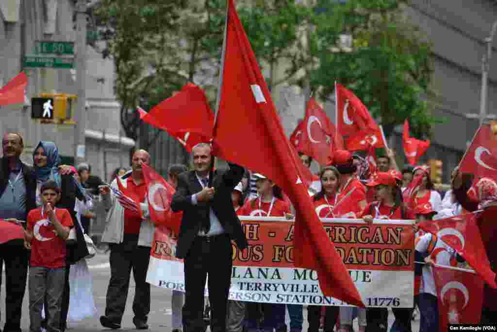 New York'ta Türk Günü Yürüyüşü (21 Mayıs 2016, Cumartesi)