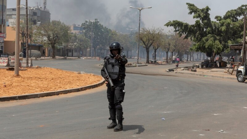 Situation politique au Sénégal : l'analyse du chercheur Romaric Lucien Badoussi