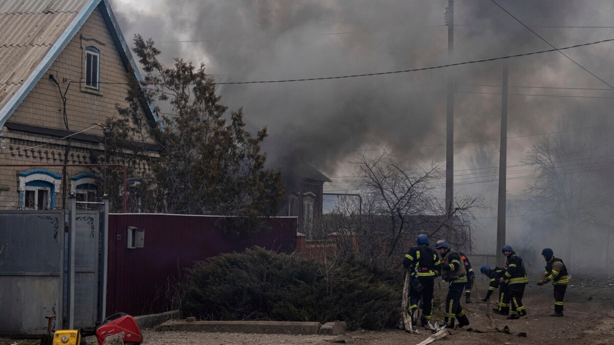 遭到俄罗斯导弹袭击后,乌克兰恢复电力供应