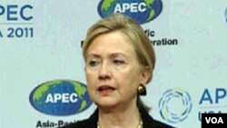 Menteri Luar Negeri AS Hillary Clinton membuka pertemuan tingkat menteri APEC di Washington, Rabu (9/3).