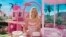 Film Barbie dibintangi aktris Margot. Lebanon memutuskan melarang penayangan film Barbie di bioskop karena beranggapan film tersebut "mendorong homoseksualitas" dan bertentangan dengan nilai-nilai keagamaan. (Warner Bros Pictures via AP)