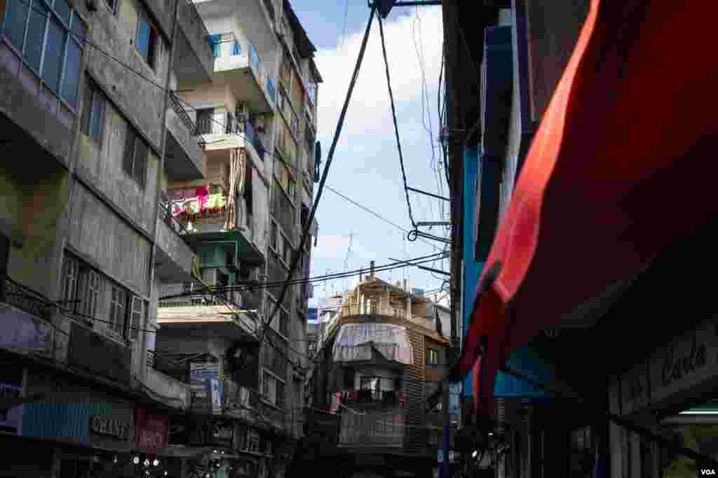 Daerah Bourj Hammoud akan mendapat manfaat dari proyek tenaga surya. (VOA/J. Owens)