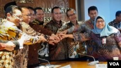 Pimpinan Majelis Permusyawaratan Rakyat (MPR) dan pimpinan KPK mengadakan pertemuan di gedung MPR/DPR, Jakarta, Selasa (14/1) (VOA/Fathiyah).