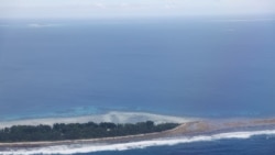 Poto dari udara yang menunjukkan wilaya Tuvalu di Kepulauan Pasifik pada 6 September 2024. Naiknya permukaan air laut akibat krisis iklim mengancam negara-negara kecil seperti Tuvalu. (Foto: Reuters/Kirsty Needham)