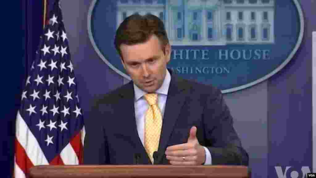 Sakataren yada labaran fadar shugaban Amurka Josh Earnest yace,&nbsp;​Shugaba Obama, na Amurka ya sanar da cewa zai tura sojoji 300 kasar Kamaru.