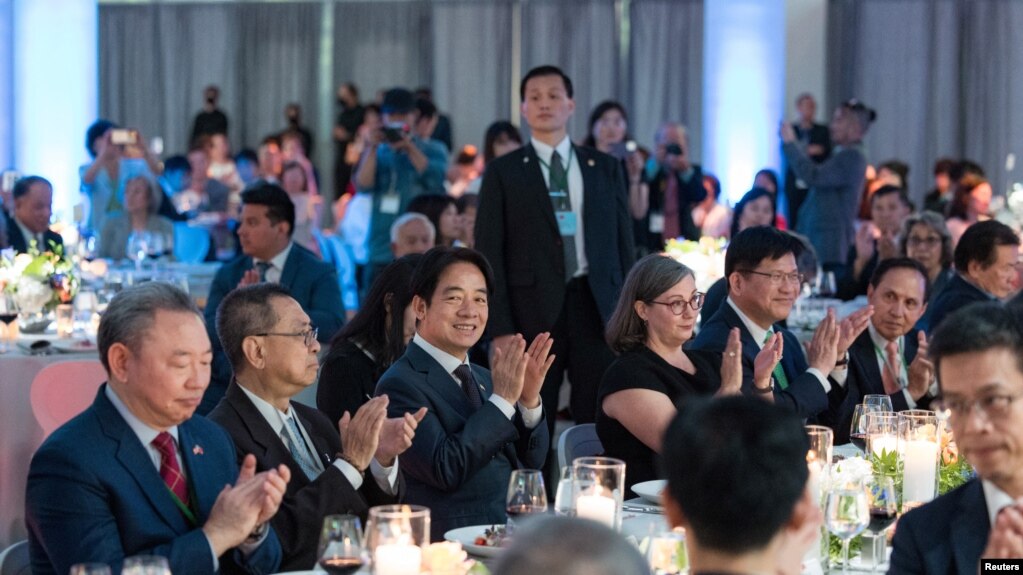 台湾副总统l赖清德在纽约出席午宴（Taiwan Presidential Office/Handout via REUTERS ）