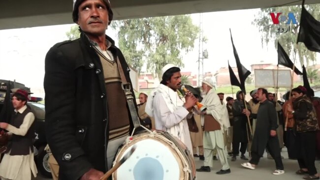 وزیرستان کے لوگوں کا احتجاج کا تاریخی انداز وزیرستان کے لوگوں کا احتجاج کا تاریخی انداز