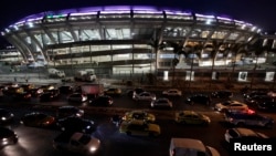 Heavy traffic is pictured during rush hour in front of Maracana stadium, one of the venues hosting the upcoming Confederations Cup, in Rio de Janeiro, June 7, 2013. 