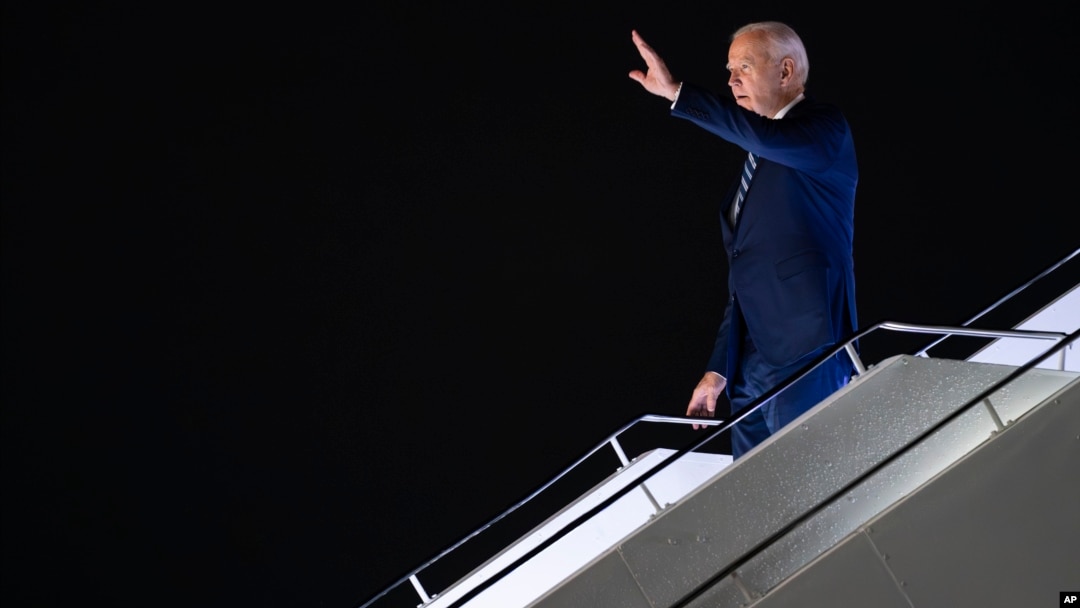 Tổng thống Joe Biden đến Sân bay Quốc tế Indira Gandhi, Ấn Độ, để tham dự hội nghị thượng đỉnh G20, vào ngày 8/9/2023, trước khi đến Việt Nam.