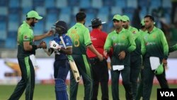 پاکستانی ٹیم نے سری لنکا کے خلاف پہلا ایک روزہ میچ 82 رنز سے جیت لیا
