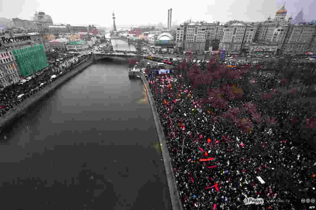 Московский митинг: «За честные выборы» с вертолета