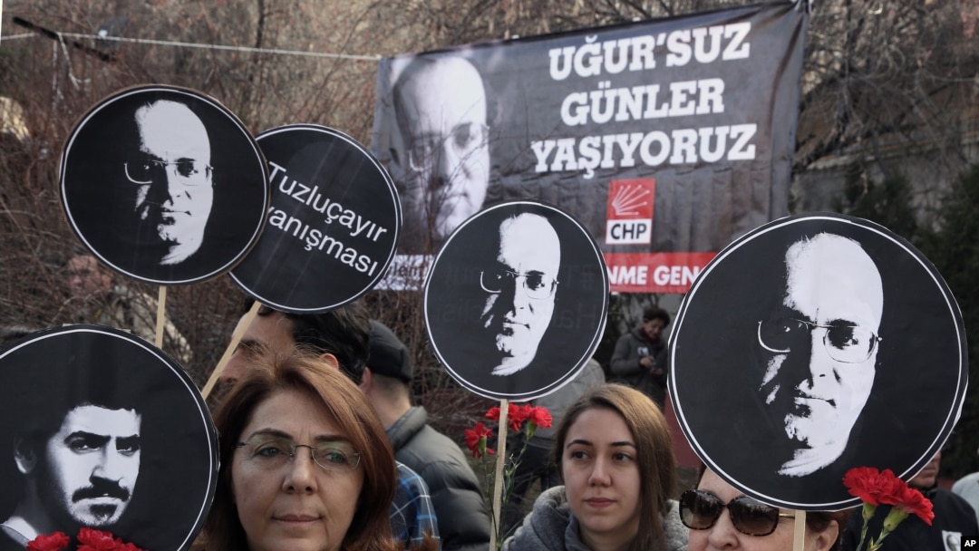 Gazeteci Uğur Mumcu'nun bombalı saldırı sonucu öldürülmesinin üzerinden 31 yıl geçti. Saldırının failleri hala bulunamadı