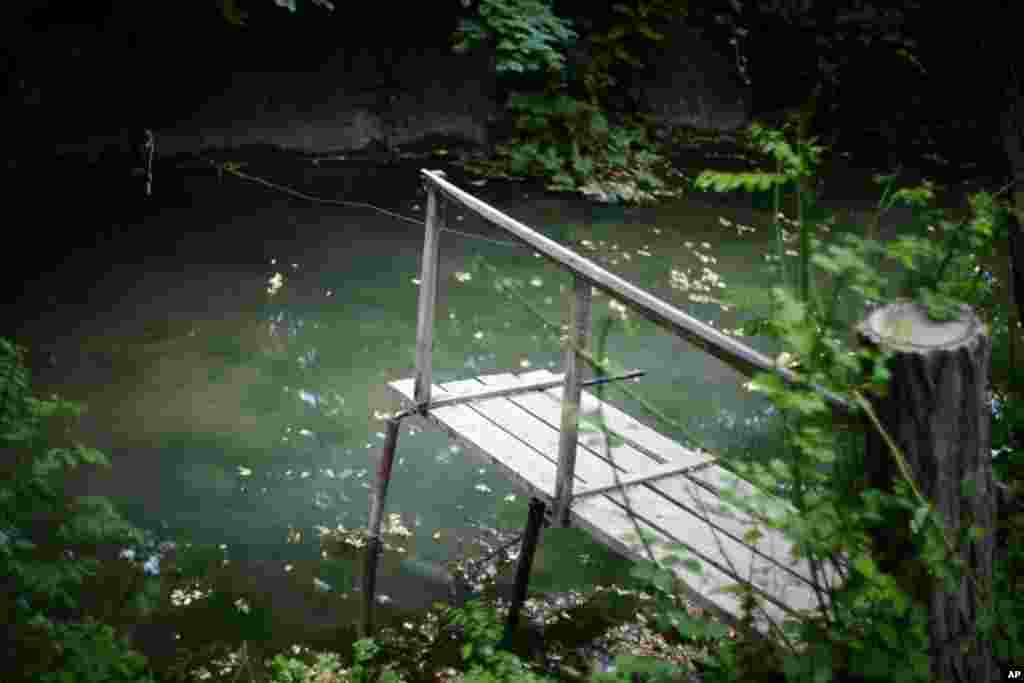 South Ossetia has cut water to the village's irrigation canal. (Yuli Weeks for VOA)