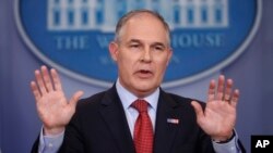 Scott Pruitt, administrador de la Agencia de Protección Ambiental de EE.UU. renunció tras meses de cuestionamientos de ética y abuso de poder. Lo reemplazará interinamente el subjefe de EPA, Andrew Wheeler.