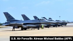 F-16 ტიპის საბრძოლო თვითმფრინავი