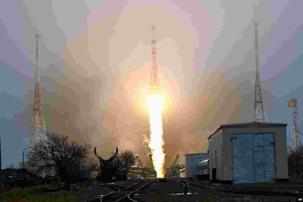 پرتاب فضاپیمای پروگرس MS-16 از پایگاه فضایی روسیه در بایکونور قزاقستان به ایستگاه بین المللی فضایی 