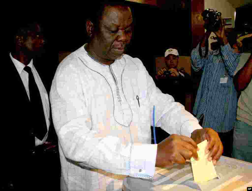 Morgan Tsvangirai Voting 2008