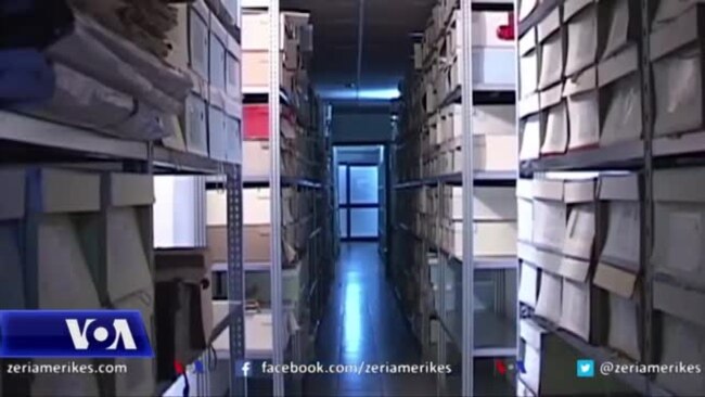 Studimi “Lustracioni në Shqipëri”, nevoja urgjente për t’u ndarë nga diktatura