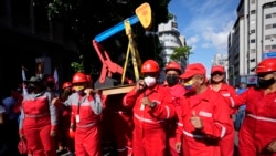 Jubilados de PDVSA en huelga de hambre en Caracas reclamando su pago de pensiones