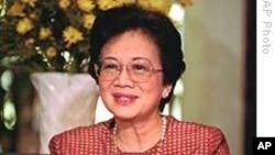 Seroka berê ya Fîlîpînê Corazon Aquino