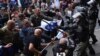 Sarajevo: Nakon sukoba boraca i policije, borci se vratili pred Parlament FBiH