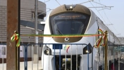 Un TER sur les lignes ferroviaires sénégalaises