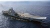 Le maréchal Khalifa Haftar sur un porte-avions russe en Méditerranée