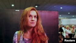 FOTO DE ARCHIVO: La agente rusa acusada Maria Butina habla en cámara en la conferencia FreedomFest 2015 en Las Vegas, Nevada, el 11 de julio de 2015 en esta imagen tomada de un video de redes sociales obtenido el 19 de julio de 2018.