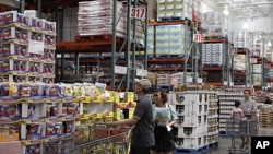 A couple shops at Costco Wholesale in Mountain View, Calif (Sept. 2011 file photo).