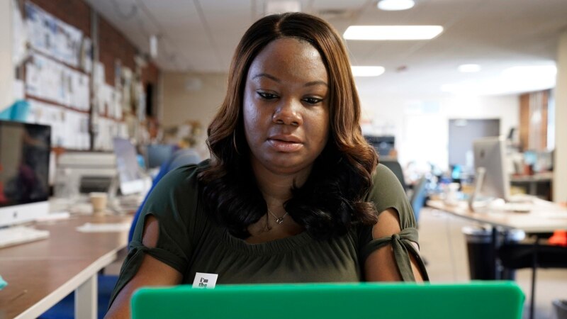 More Job Seekers Have Interviews with Computers