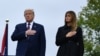 Le président américain Donald Trump et la première dame Melania Trump assistent à une cérémonie commémorant le 19e anniversaire des attentats du 11 septembre à Shanksville, en Pennsylvanie, le 11 septembre 2020. (Photo by Brendan Smialowski / AFP)