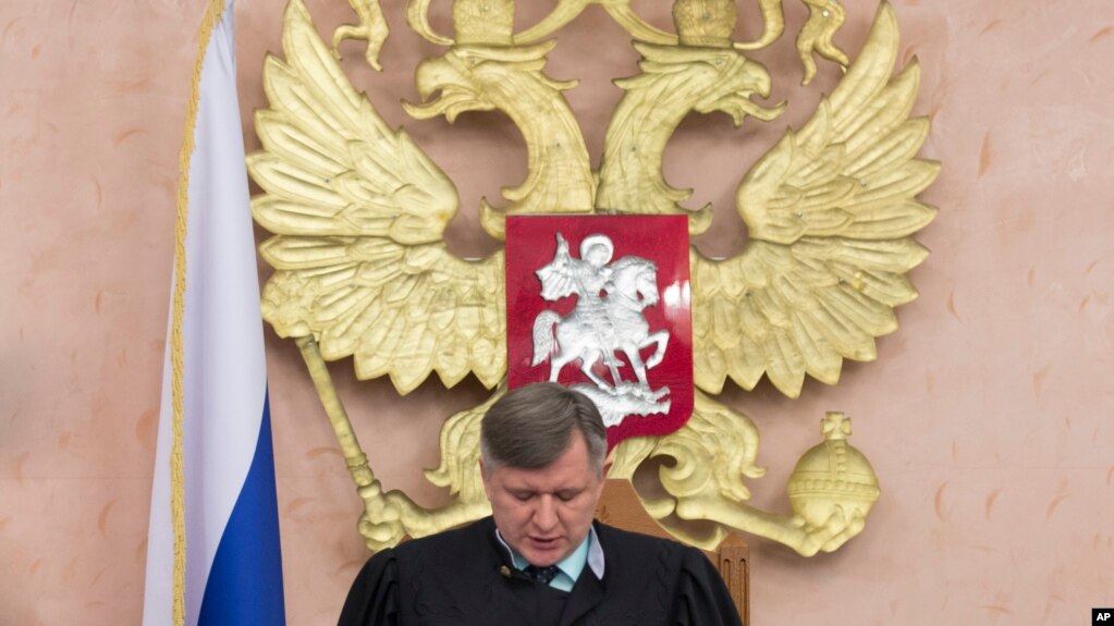 Один из судей Верховного суда России в зале заседаний (архивное фото)