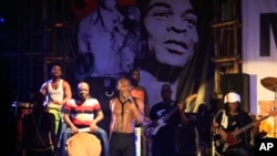 FILE: Seun Kuti, son of Afrobeat music legend Fela Kuti, performs at "Felabration," an annual event paying homage to his father, at the New Afrika Shrine in Lagos, 10.20.2013