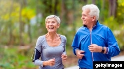 elderly couple exercise 