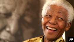 Cựu Tổng thống Nam Phi Nelson Mandela (ảnh tư liệu)